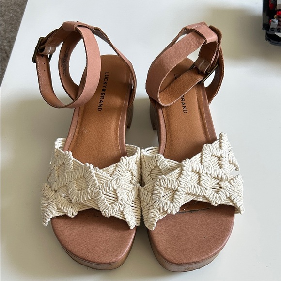 Lucky Brand Famika Ankle Strap Crochet Chunky Block Heel Sandals Size 8 - Picture 1 of 10